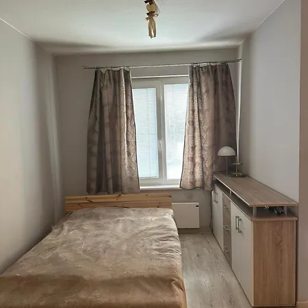 Apartman Stanicna アパート コシツェ